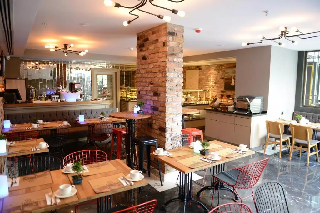 رستوران Berjer Hotel